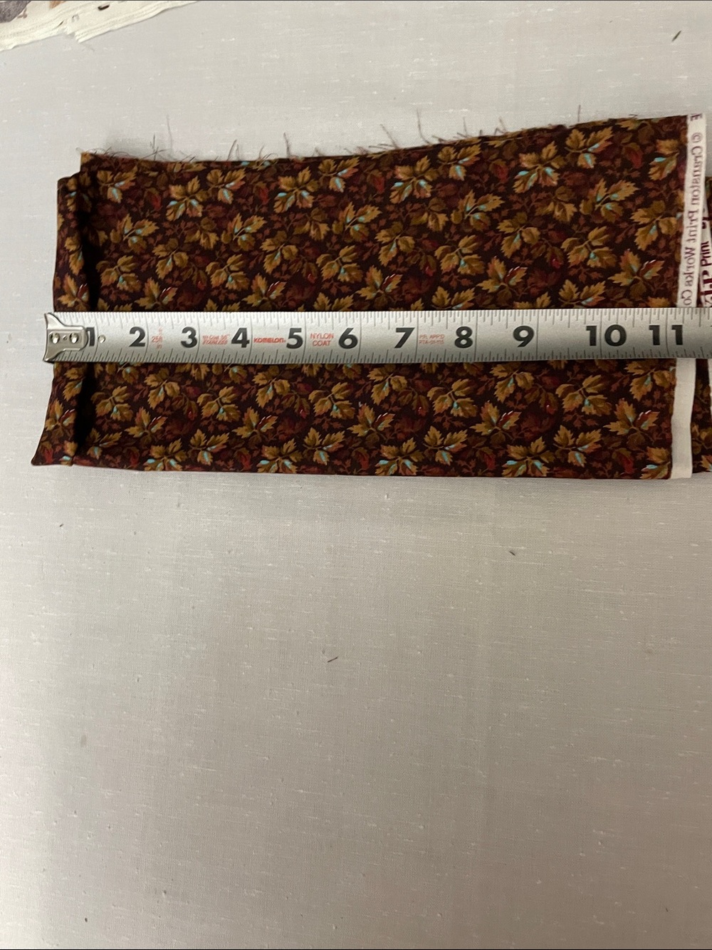 4–5 LB MIXED THANKSGIVING HARVEST FABRIC BUNDLE • USABLE PIECES • CRAFT & SEWING - Picture 8 of 9